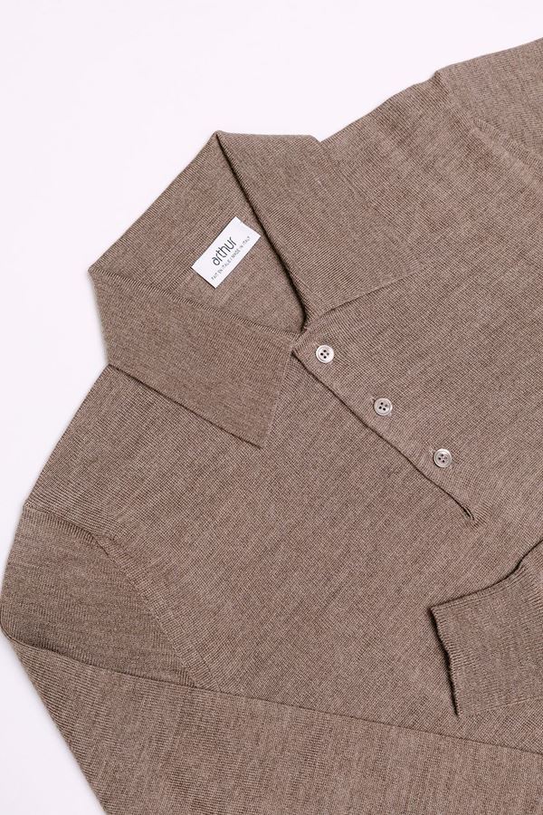 A Season of Style: Arthur’s Expanding World of Casualwear